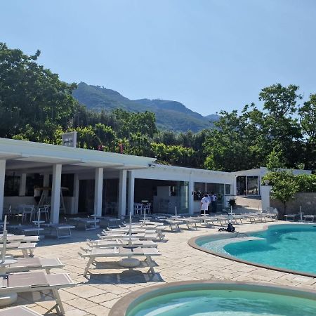 Agriturismo Nonno Luigino Вико Екуензе Екстериор снимка